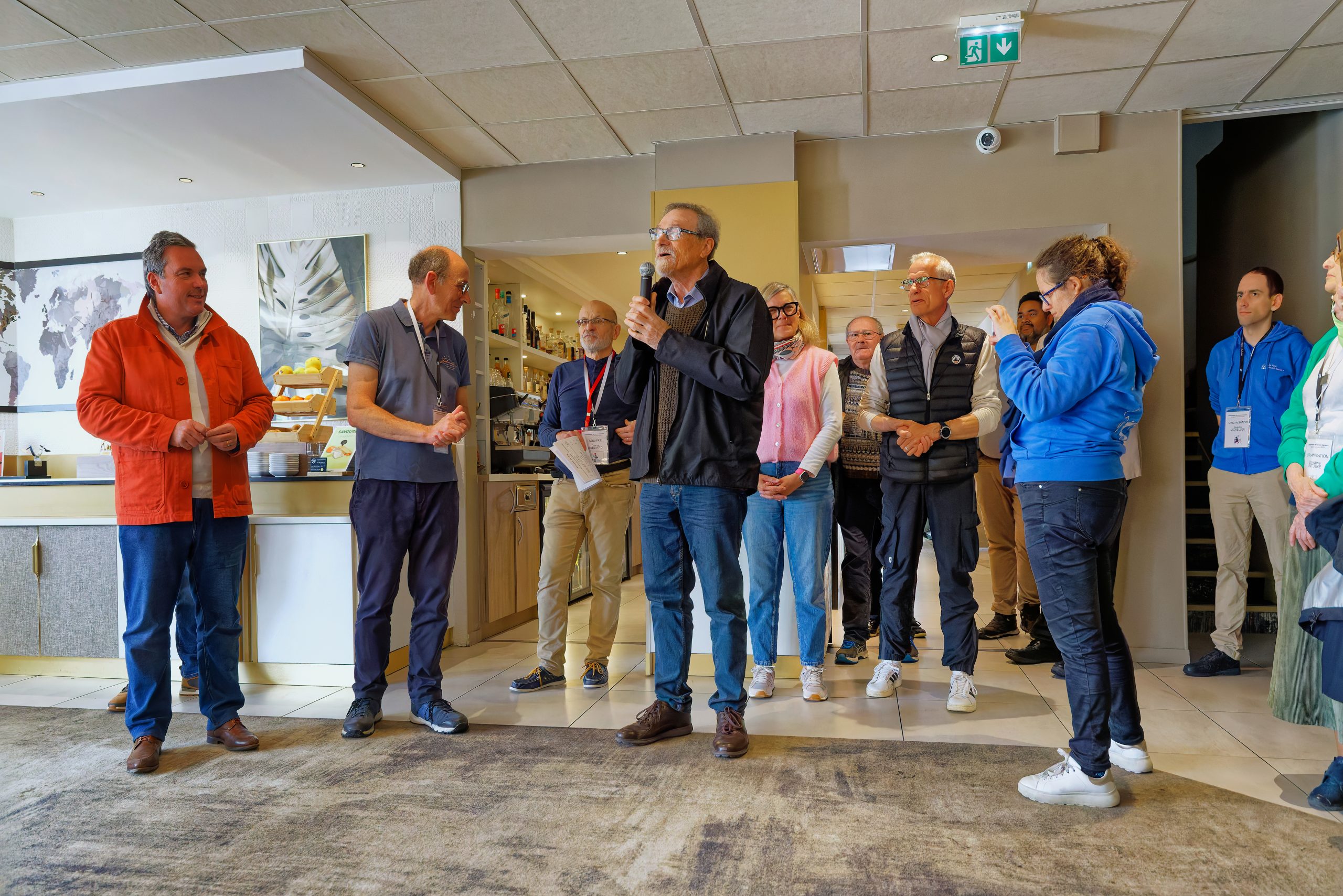 Michel BRARD, le président de la MDVA fait un discours.